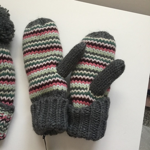 ❤️ Knit winter hat and mittens set - Picture 9 of 10